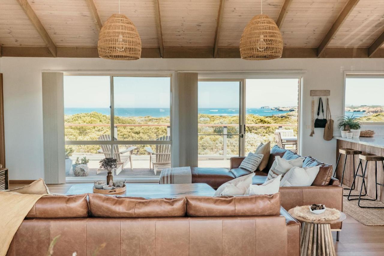 Sunsets On Martyrs Coastal Luxury Beach House Peterborough Exteriör bild