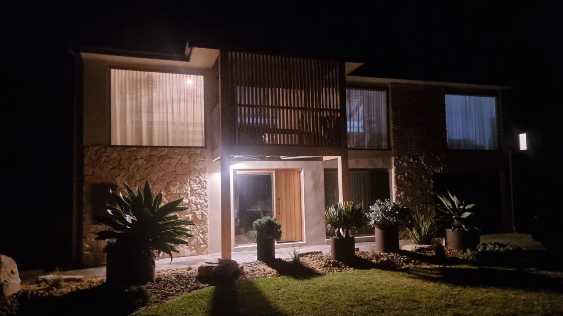 Sunsets On Martyrs Coastal Luxury Beach House Peterborough Exteriör bild